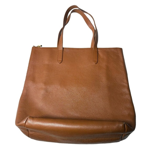 Cuyana Classic Leather Zipper Tote Brown - Picture 3 of 16